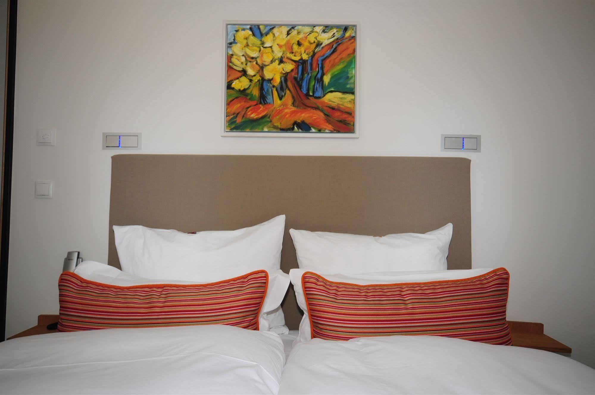 The Green Rostock Apartment Hotel ภายนอก รูปภาพ